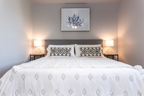 5 bedrooms, in-room safe, desk, iron/ironing board