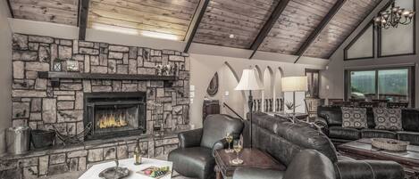 Studio (4 Bedrooms) | Property amenity