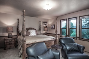 Studio (4 Bedrooms) | Property amenity