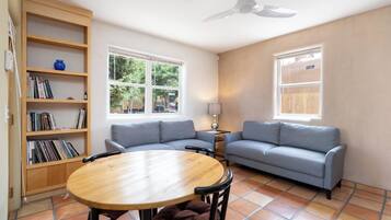 House (1 Bedroom) | Property amenity