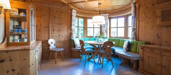 Chalet Crown of the Alps, Lake view & garden