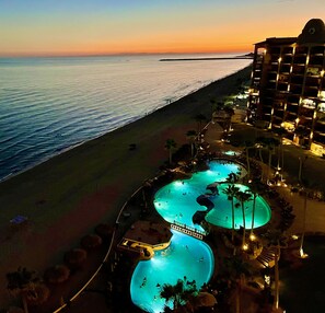 Outdoor pool, a heated pool - Sonoran Sea RESORT Oceanfront PENTHOUSE (Puerto Peñasco)