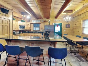 Studio (4 Bedrooms) | Property amenity