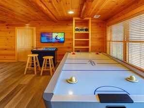Studio (Multiple Bedrooms) | Property amenity - Family Ties Lodge by Jackson Mountain Rentals (Gatlinburg)