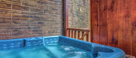 Studio (Multiple Bedrooms) | Property amenity