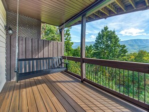 Studio (2 Bedrooms) | Property amenity
