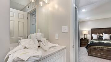 Condo, Multiple Beds, Mountain View | 2 bedrooms, individually decorated, individually furnished, free WiFi