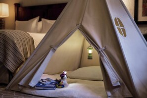 1 bedroom, desk, iron/ironing board, free WiFi - Ritz-Carlton Bachelor Gulch King Suite. Unmatched Luxury (Edwards)