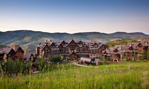 Exterior - Ritz-Carlton Bachelor Gulch King Suite. Unmatched Luxury (Edwards)