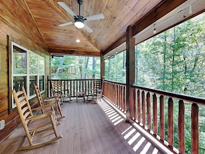 Studio (4 Bedrooms) | Property amenity