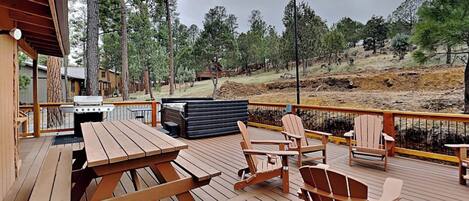 Studio (3 Bedrooms) | Property amenity