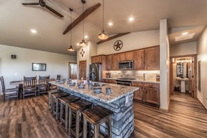 Studio (4 Bedrooms) | Fasilitet på overnattingsstedet