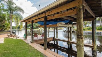 House (3 Bedrooms) | Property amenity