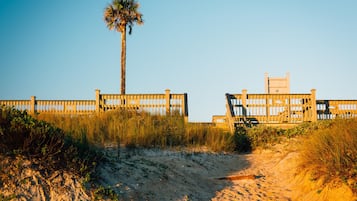 House (3 Bedrooms) | Property amenity