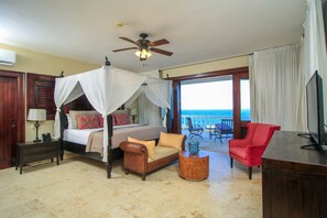 10 makuuhuonetta, tallelokero huoneessa, silitysrauta/-lauta