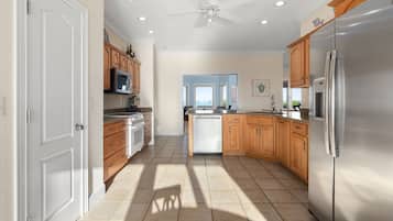 House, Multiple Beds, Beach View | Private kitchen | Fridge, microwave, oven, stovetop
