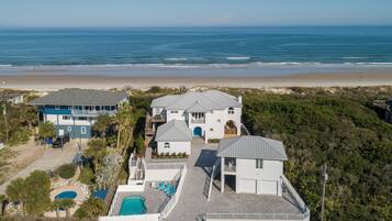 House (4 Bedrooms) | Front of property