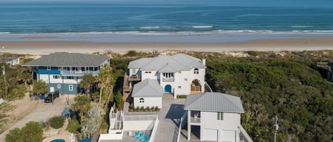 House (4 Bedrooms) | Front of property