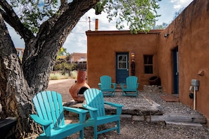 House (2 Bedrooms) | Property amenity