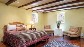 House (2 Bedrooms) | Property amenity