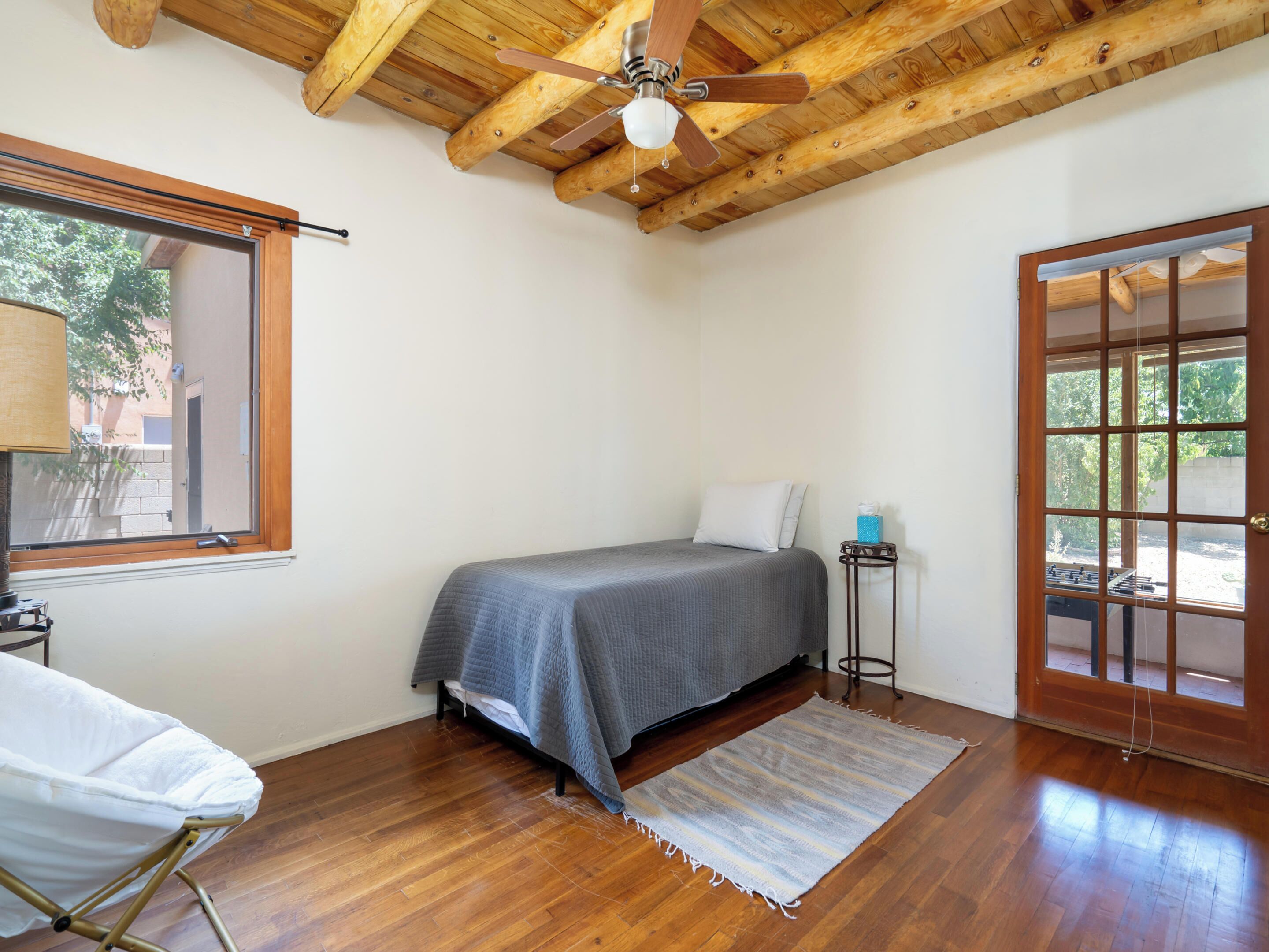 House (2 Bedrooms) | Property amenity