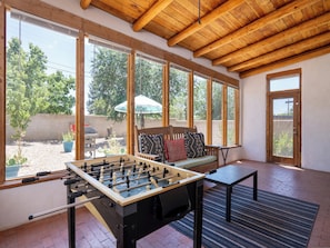 House (2 Bedrooms) | Kemudahan hartanah