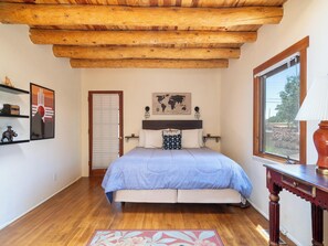 House (2 Bedrooms) | Property amenity - Kiva Cottage by Kokopelli Property Management (Santa Fe)