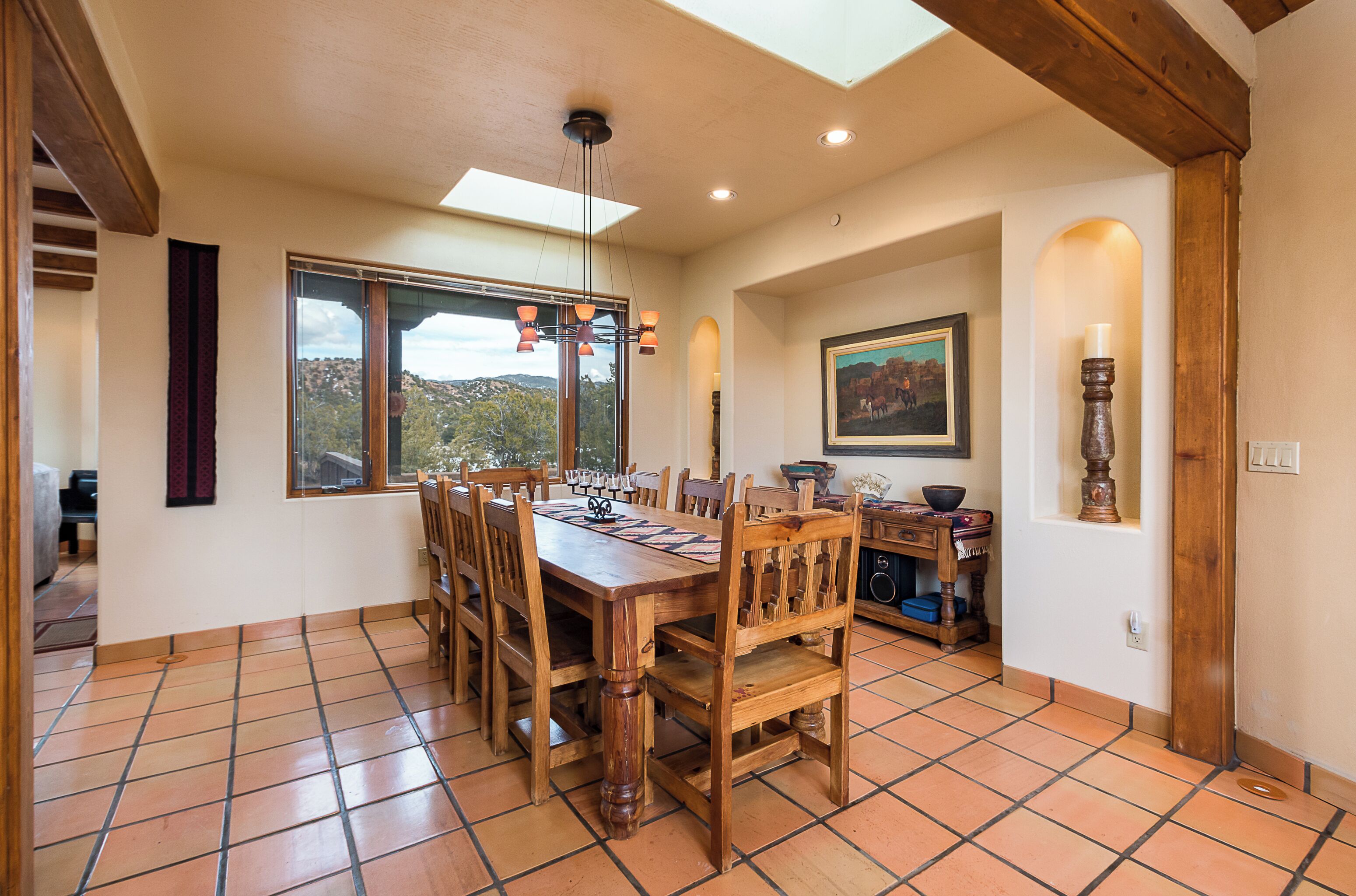 House (4 Bedrooms) | Property amenity