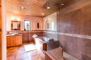 House (4 Bedrooms) | Property amenity - Casa de Paz by Kokopelli Property Management (Santa Fe)