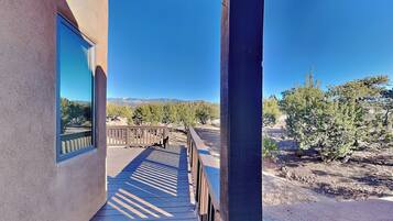 House (4 Bedrooms) | Kemudahan hartanah