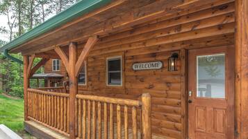 Studio (5 Bedrooms) | Property amenity