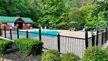 Studio (5 Bedrooms) | Property amenity