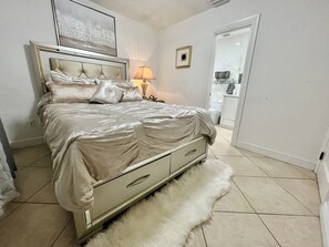 3 bedrooms, iron/ironing board, travel cot, free WiFi