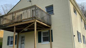 Apartment, Ensuite (Country Living Patio Apt) | Bahagian dalam