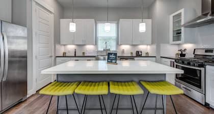 3BR Entire Home: Sleeps 8 In Downtown Houston