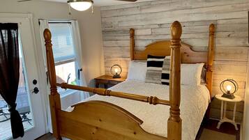 3 bedrooms, desk, free WiFi, bed sheets