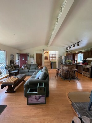 Smart TV, fireplace, offices, printers