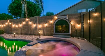 Sunshine and Good Times! Massive 5/bdrm with Pool, Hot Tub, and Game Room!