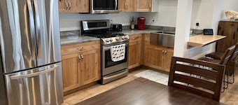 Wrangell Narrows Seaside Getaway with Hot Tub