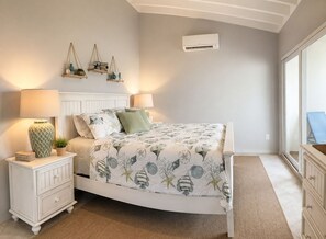 2 slaapkamers, een strijkplank/strijkijzer, gratis wifi, beddengoed