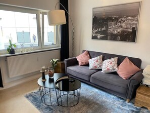 Living area - Home in the heart of Mannheim/Fast Wifi/Netflix (Mannheim)