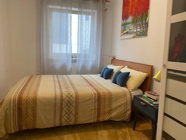 1 bedroom, desk - Home in the heart of Mannheim/Fast Wifi/Netflix (Mannheim)