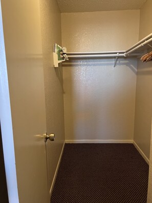 Deluxe Studio | Laptop workspace, blackout drapes, iron/ironing board, free WiFi - Hallmark Inn and Suites (Killeen)