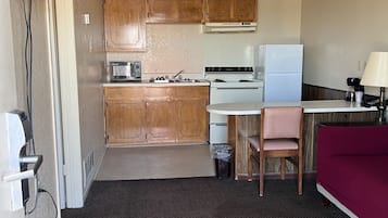 Deluxe Studio | Private kitchen