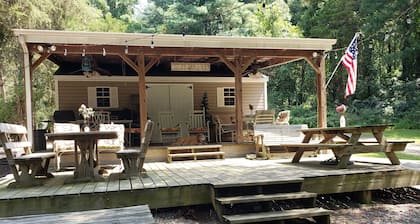 Private 3 -Cabin Campground in Clear Spring Maryland