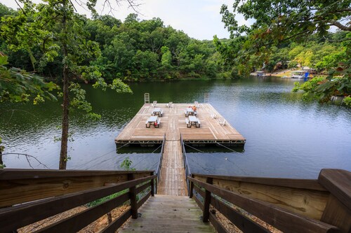 Premier Location!  Villa in Tree Tops of Holiday Shores with boat slip! 