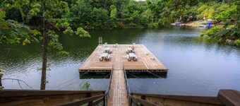 Premier Location!  Villa in Tree Tops of Holiday Shores with boat slip! 