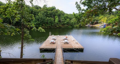 Premier Location! Villa in Tree Tops of Holiday Shores with boat slip!