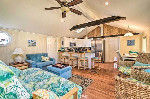 Lakeside Kent Home w/ Pier + Boat Ramp Access