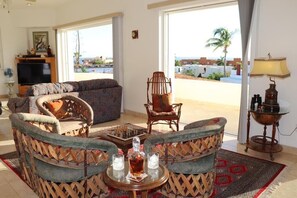 Televisor intel·ligent, llar de foc i reproductor de DVD